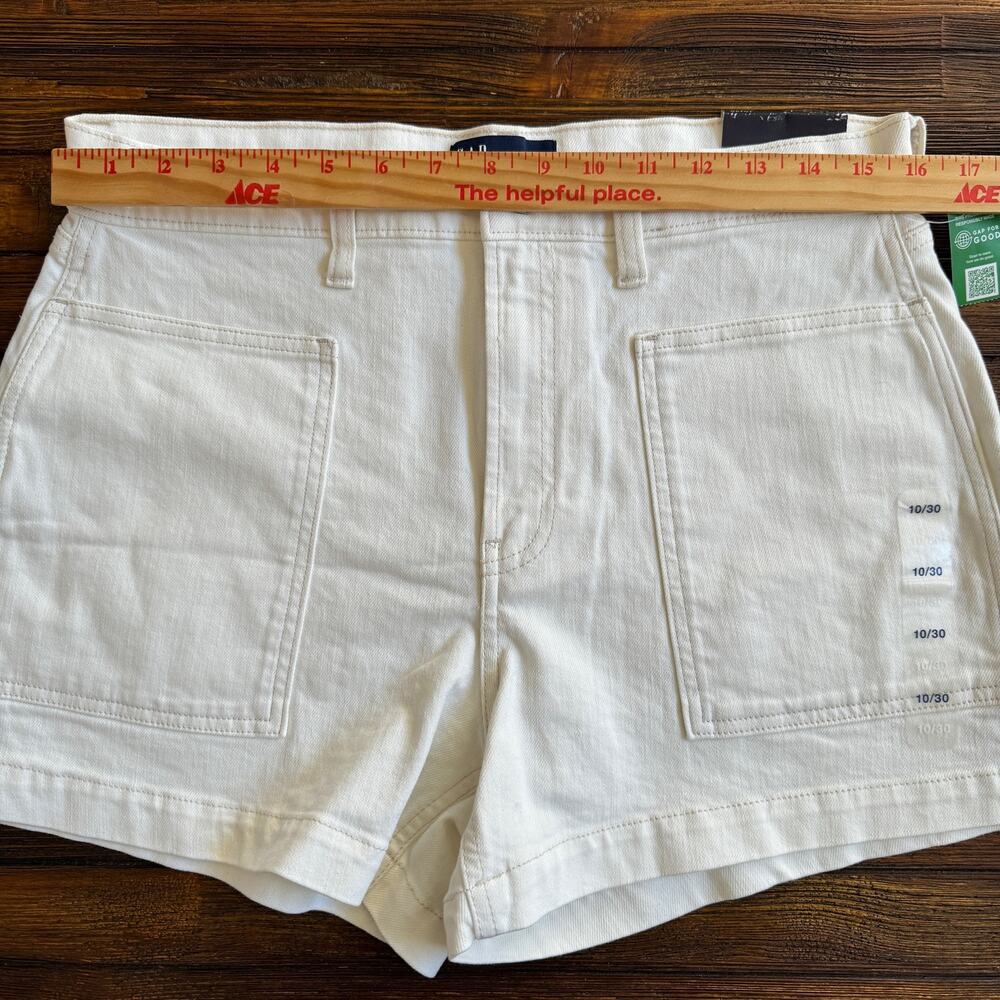 Gap High Rise Stride Shorts Size 10 / 30 Off White Denim NEW NWT Flat Front - Picture 9 of 10